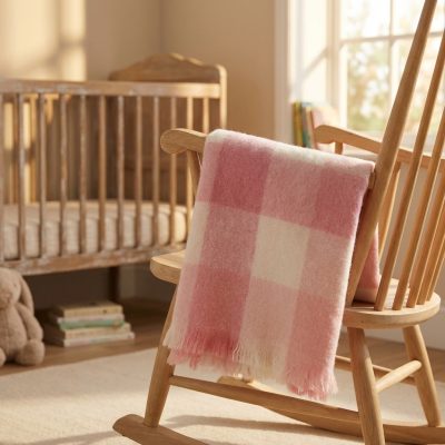 Manta bebé lana merino cuadros rosa