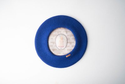 Electric blue Elósegui beret