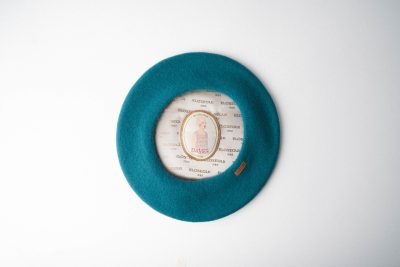 Elósegui turquoise beret