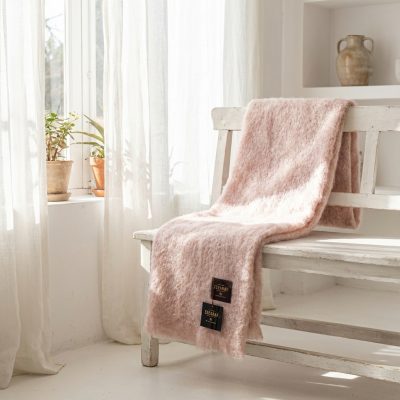 Manta mohair rosa pálido