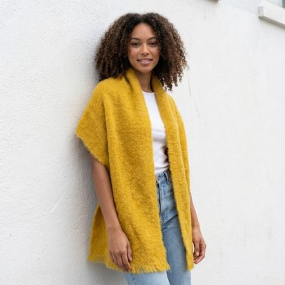 Bufanda mohair color ocre