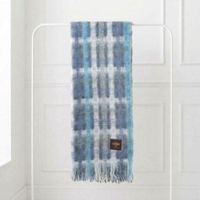 Manta mohair geométrica azul