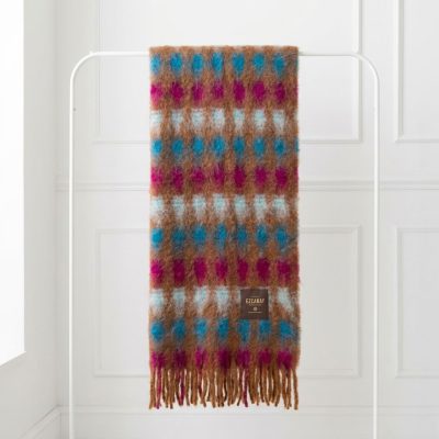 Manta mohair geométrica granate y azul