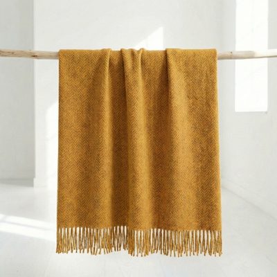 Manta Ezcaray Lana Merino Australiano Extrafino ocre