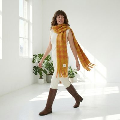 Bufanda mohair cuadros vichy ocre – naranja
