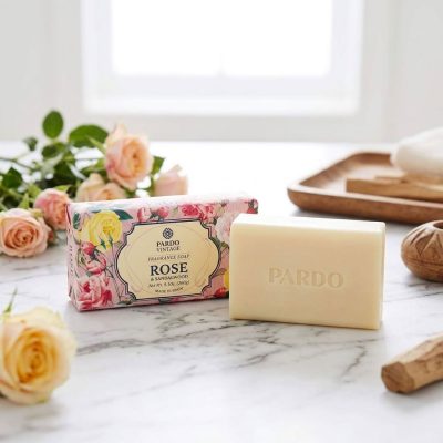 Jabón de Tocador Pardo Vintage – Rose & Sandalwood (260 g) - Imagen 2