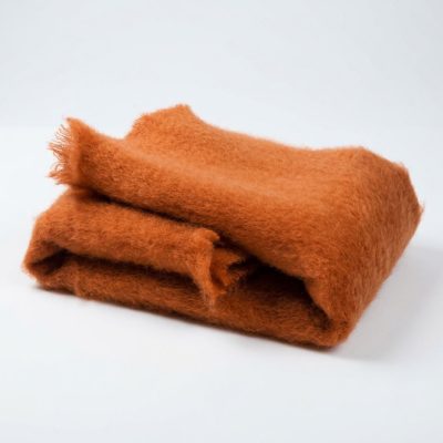 Manta de Mohair Artesanal Ezcaray Color Caldera